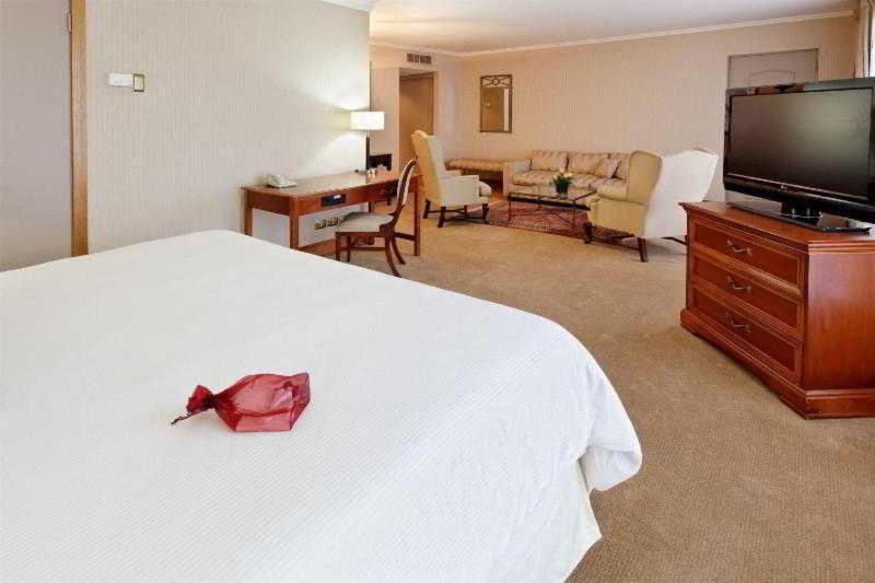 Hotel Plaza Сантьяго Экстерьер фото