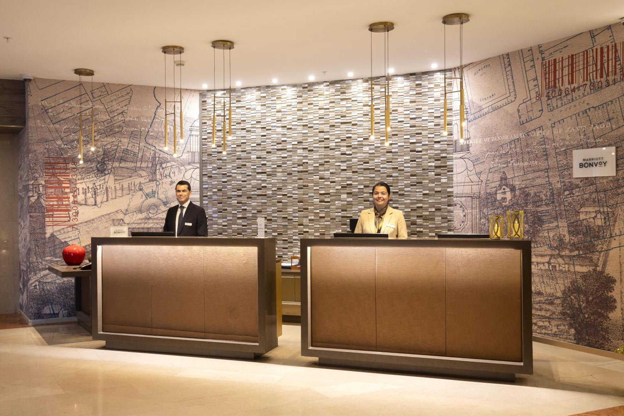 Hotel Plaza Сантьяго Экстерьер фото